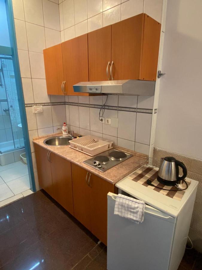 Blue Wave Apartments Турань Экстерьер фото